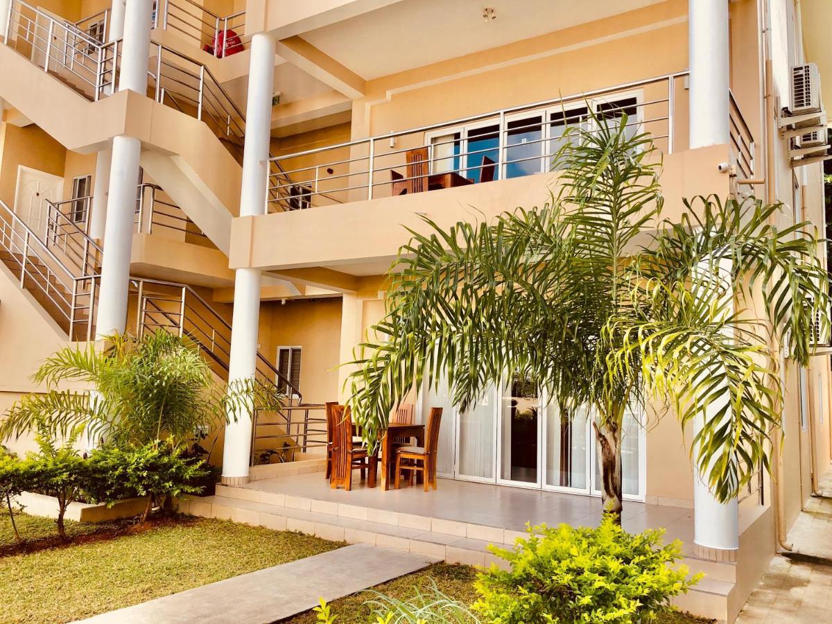 Aparthotel Tropical Hideaway Beau Vallon  Esterno foto
