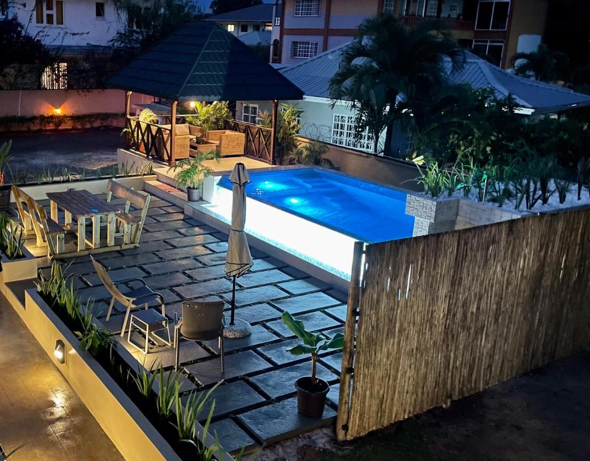 Aparthotel Tropical Hideaway Beau Vallon  Esterno foto