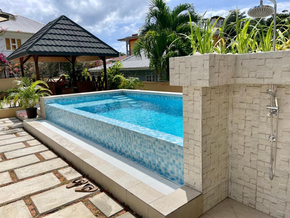Aparthotel Tropical Hideaway Beau Vallon  Esterno foto