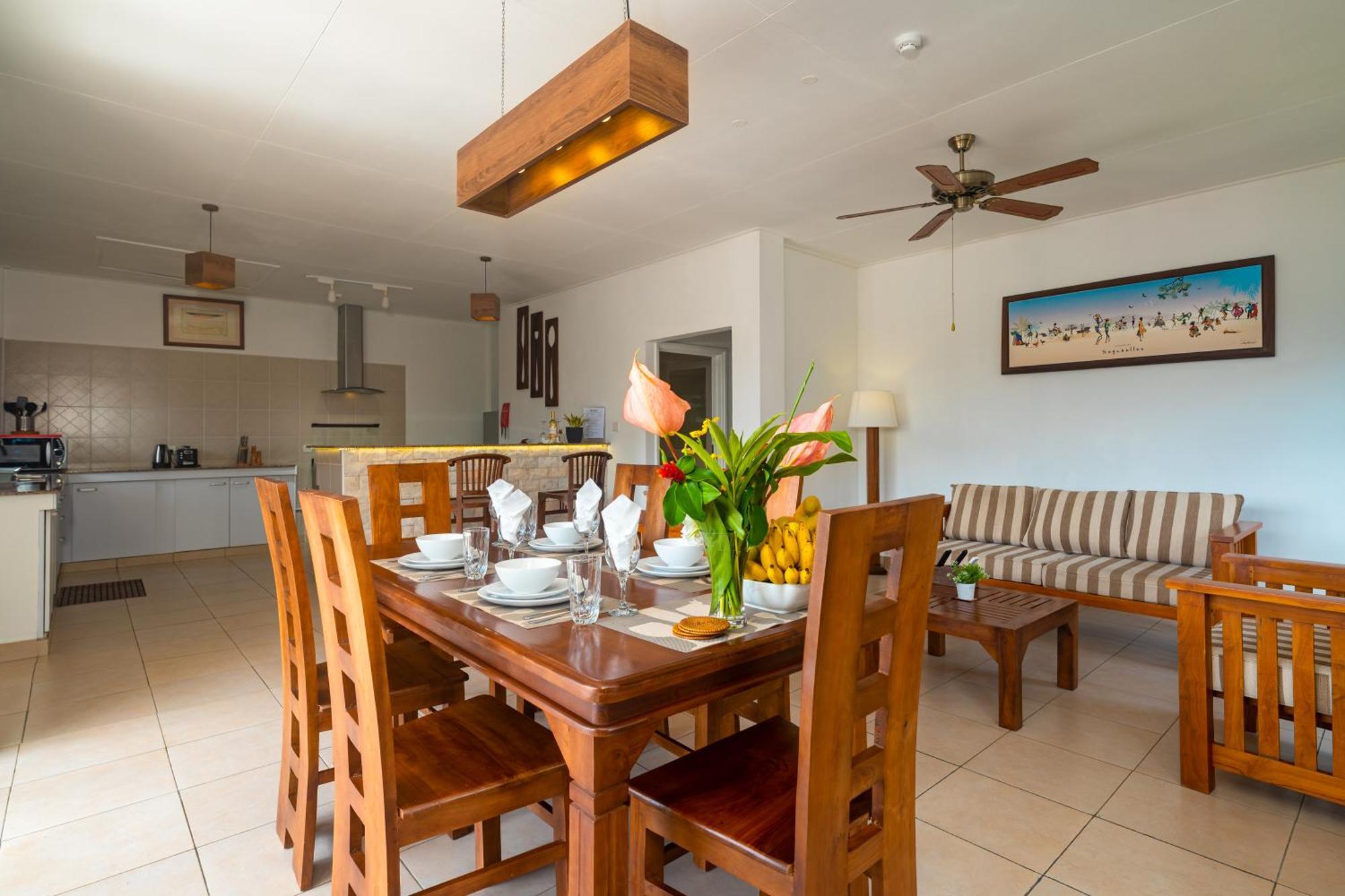 Aparthotel Tropical Hideaway Beau Vallon  Esterno foto