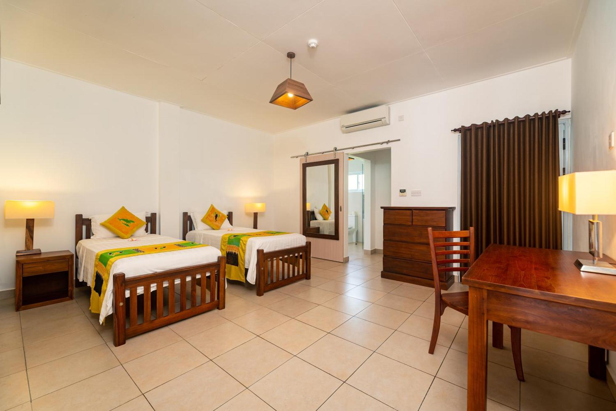 Aparthotel Tropical Hideaway Beau Vallon  Esterno foto