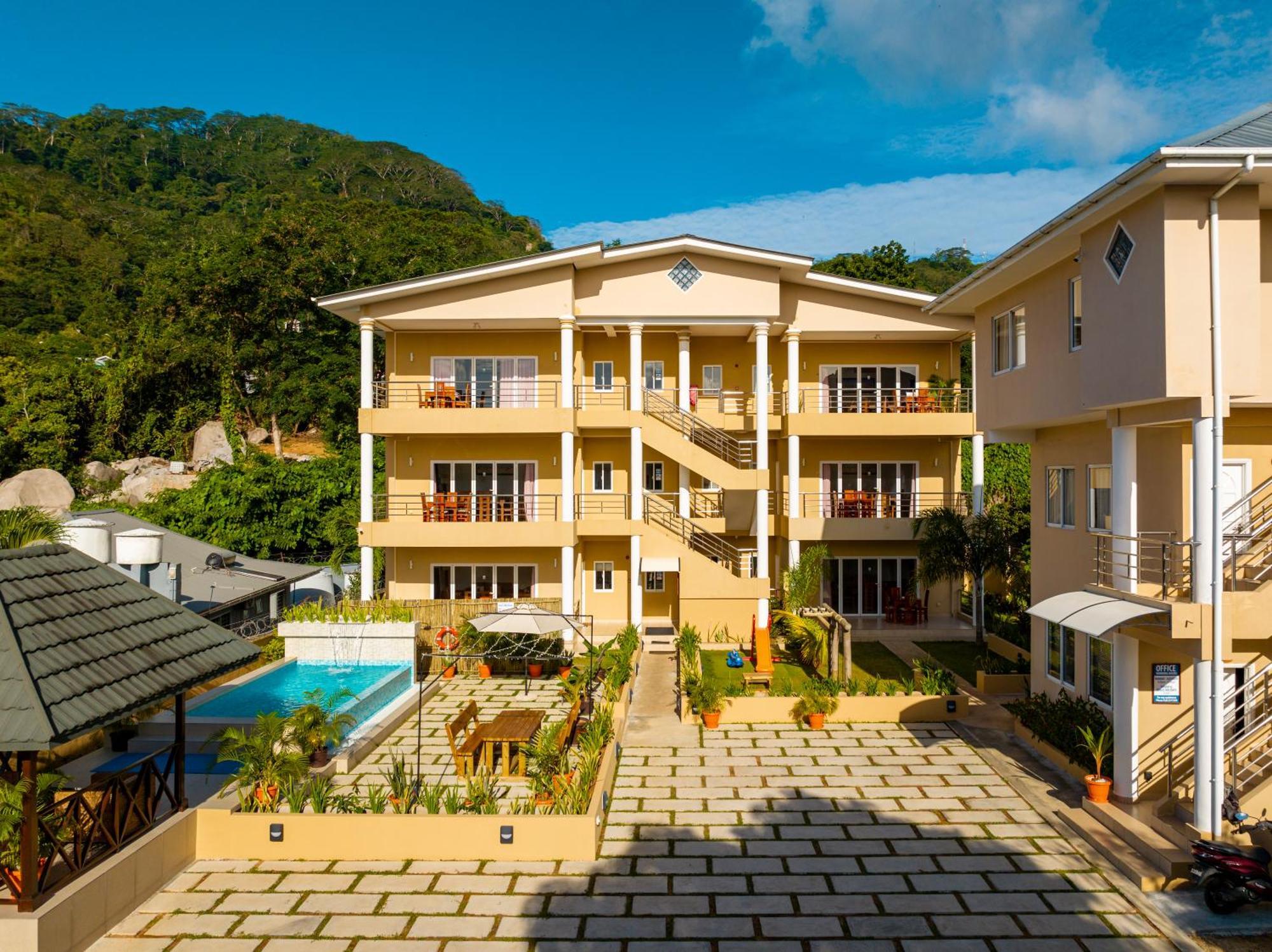 Aparthotel Tropical Hideaway Beau Vallon  Esterno foto