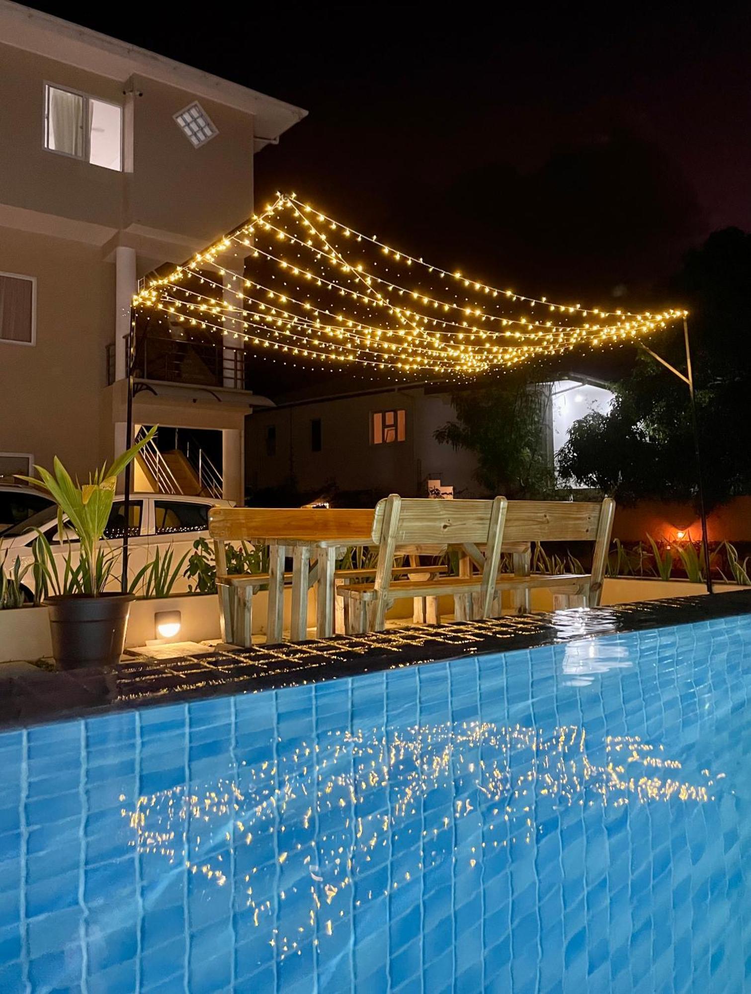 Aparthotel Tropical Hideaway Beau Vallon  Esterno foto